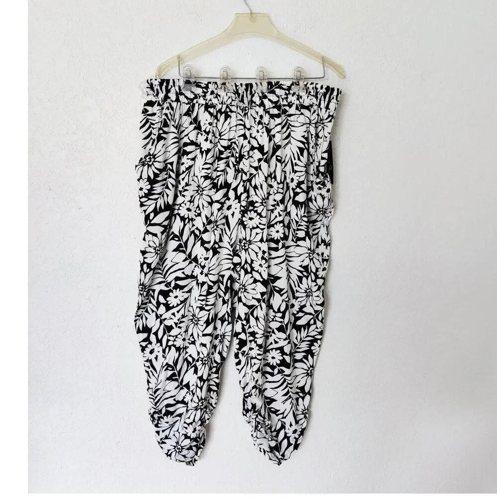French‎ Laundry Floral Print Joggers Cropped Pants Rayon Black White Size 1X